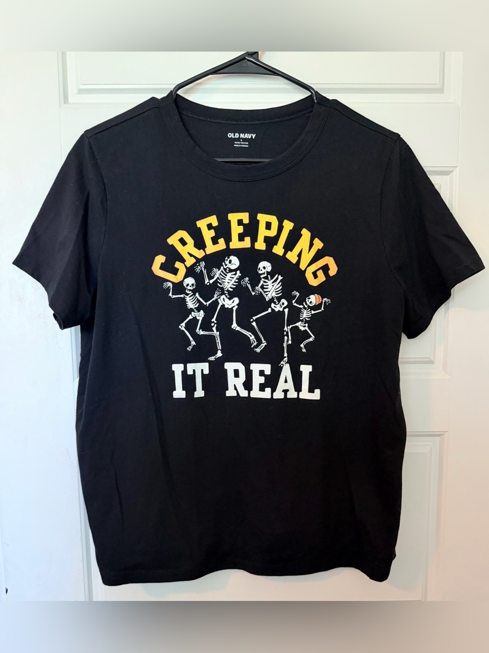 Old Navy EveryWear Creeping It Real Halloween Graphic T-Shirt Women Black